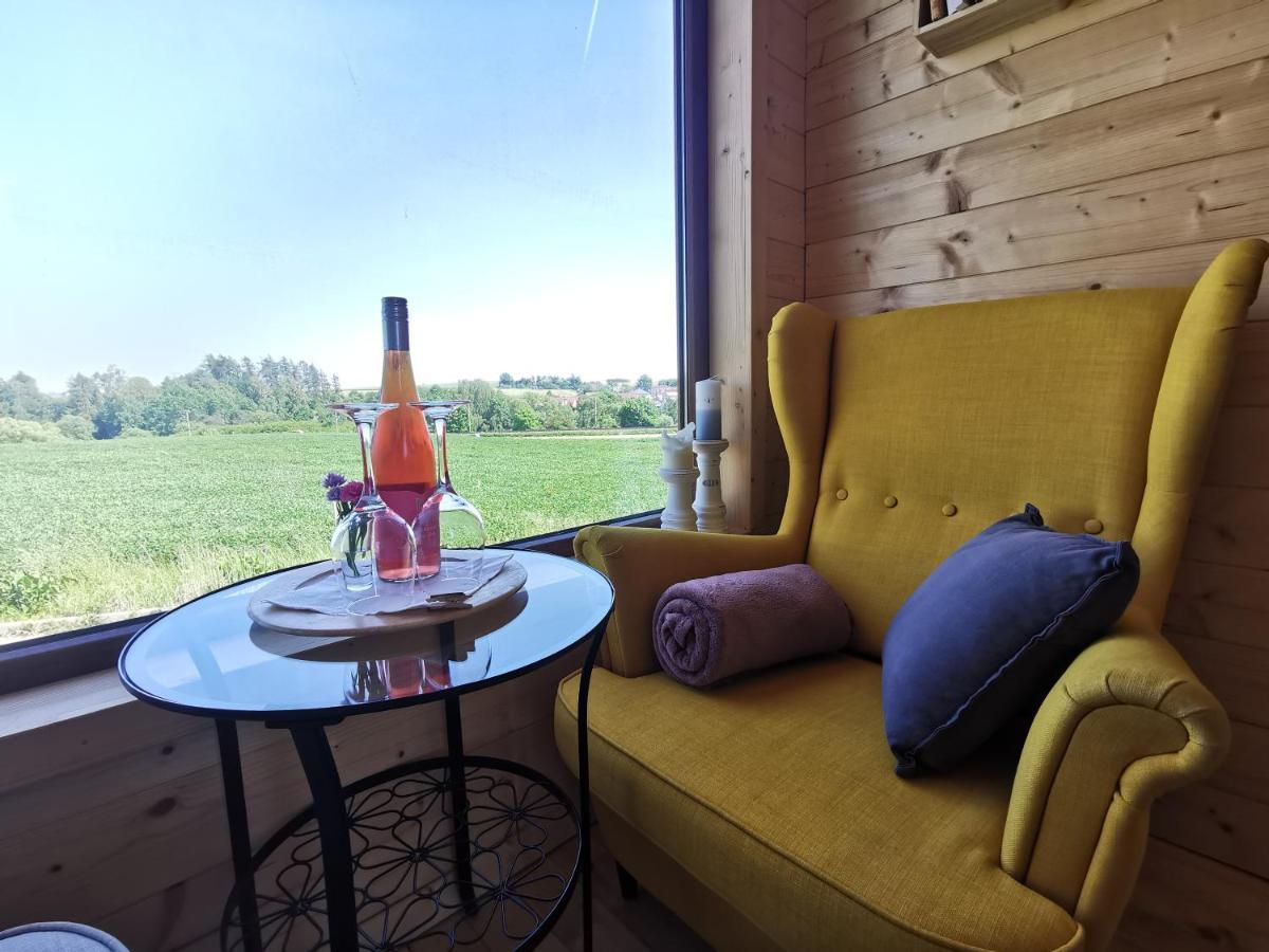 Treehome Tinyhouse Střítež Exterior foto